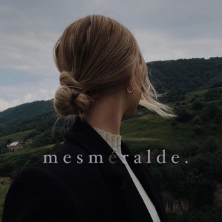 MESMÉRALDE.