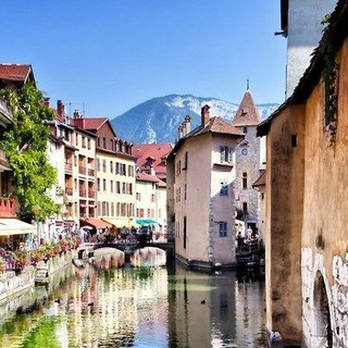 TRAVEL 