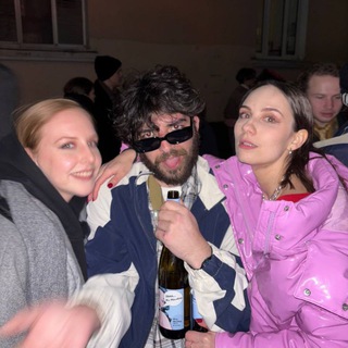 ROMA I̶N̶VICTIA