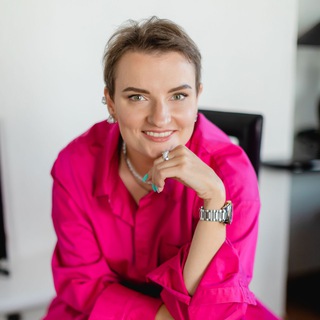 НАГУГЛИЛА КАРЬЕРУ