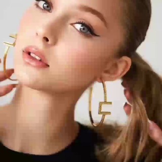 ALISA SABIROVA • @ALISASABIROVA • MODEL
