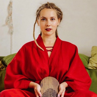 ASMR DARYA ЧИТАЕТ