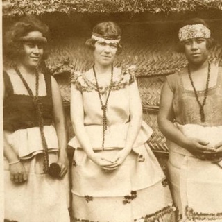 ПЛАТЬЯ, МУЖИКИ И АНТРОПОЛОГИЯ