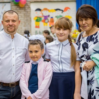 СЕМЬЯ АДАМЯН