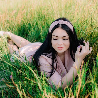 ANYTA_ROSS ВЕЩАЕТ
