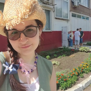 НАТАЛЬЯ СЕРГЕЕВНА И УЧЕБНИКИ