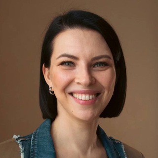 НАДЯ ПАЛАГИНА ЧИТАЕТ…