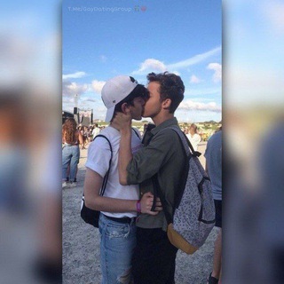 GAY DATING GROUP