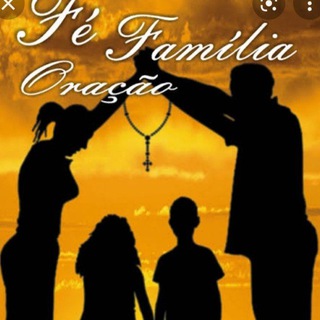 FAMÍLIA EM ORAÇÃO