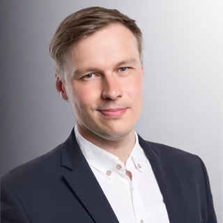ДЕПУТАТ СЫРОМЯТНИКОВ