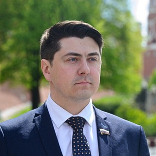 СПИРИДОНОВ - ПЕРВАЯ ПАРТА