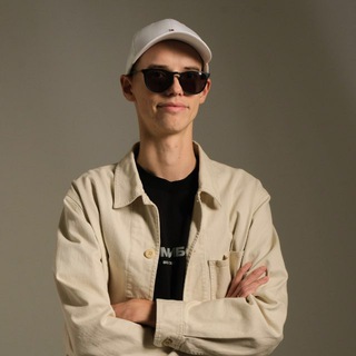 ЛЕВ ЛЕВИЦКИЙ