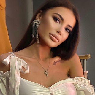 LILLY_GALLERY