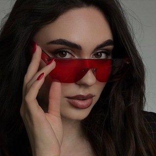 YANA VANEEVA