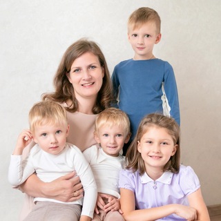ANNA DANILOVA FAMILY